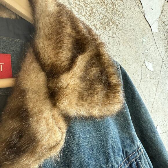 Y2K Esprit Denim Jacket Faux Furt Trim Quilted Lining Med Wash Jean Coat Women M - Picture 3 of 9